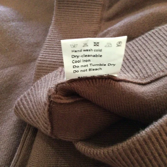 Women’s 2 piece pants and sweater set NWT - Picture 10 of 16